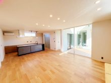 光が差し込む明るい家🏠